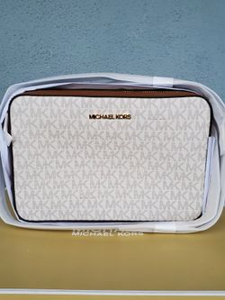 Michael Kors Crossbody ✨️ 5 Colors Available ✨️