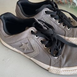 Boy Converse Size 3