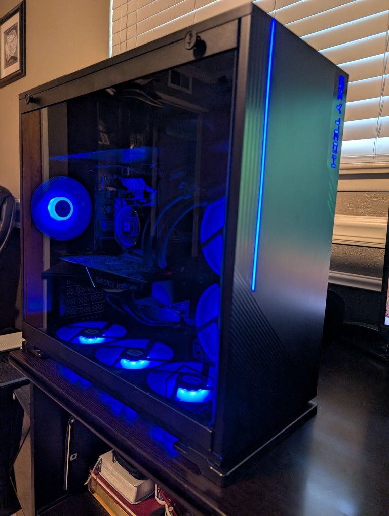 Gaming PC Intel i7-9700K And RTX 2080 SUPER