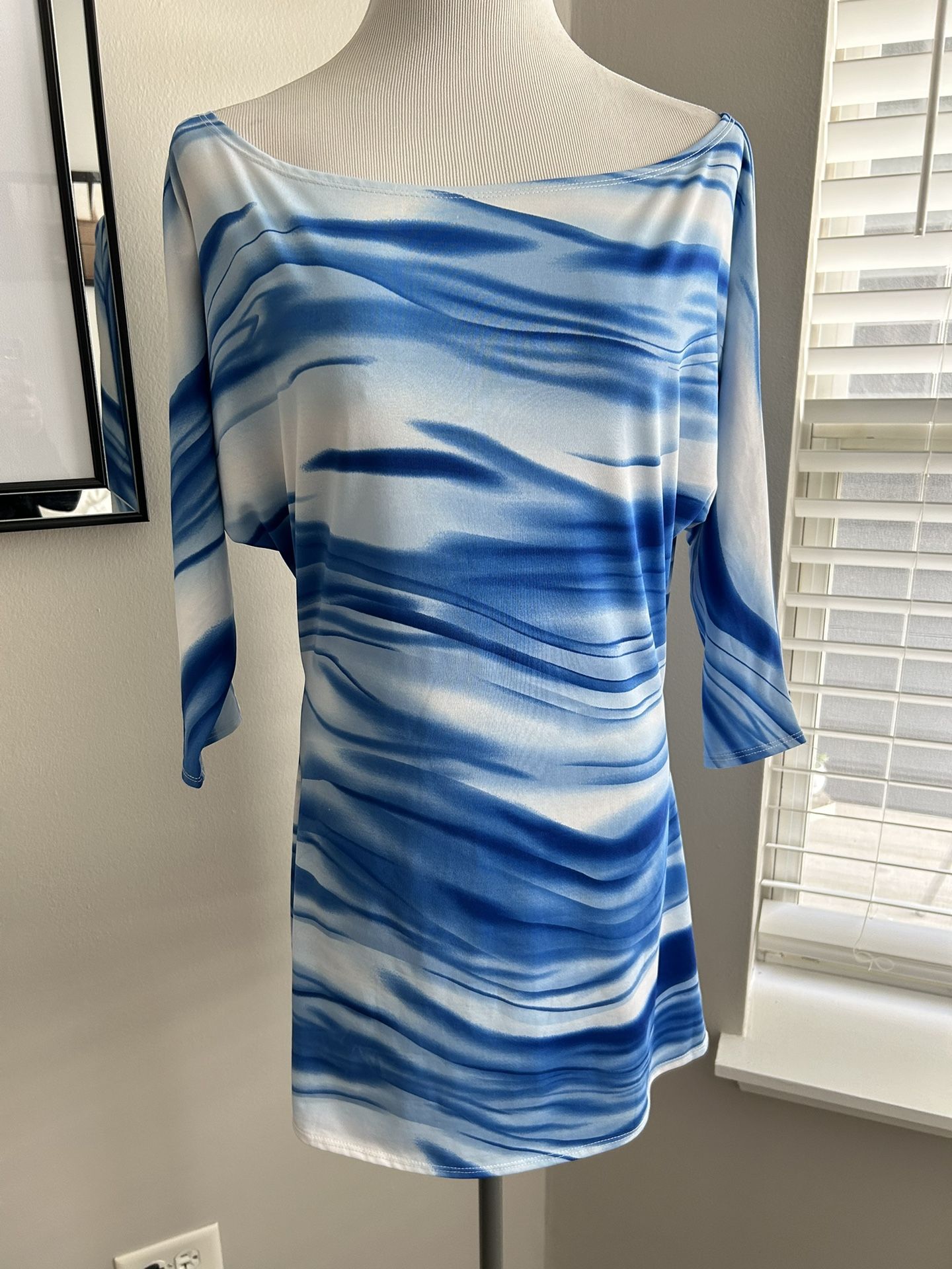 Women’s size large blue striped stretch material Venus designer dress