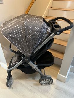 Chicco Bravo Travel System - stroller + car seat + dock
