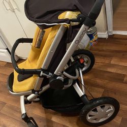 Quinny Stroller Gold Color