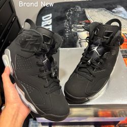 Jordan 6 Retro “Chrome”