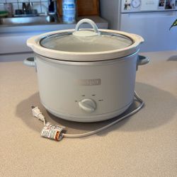 Crock-Pot 2.5-Quart Manual Slow Cooker (Model 5025-WG-NP). 