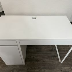 White Desk with drawer