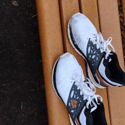 Men's Size 12 Some Stains But Otherwise Still Good Wearable Condition Pickup Only Cash 