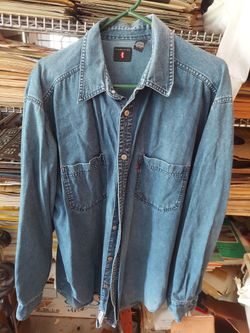 Vintage levis denim longsleeve shirt