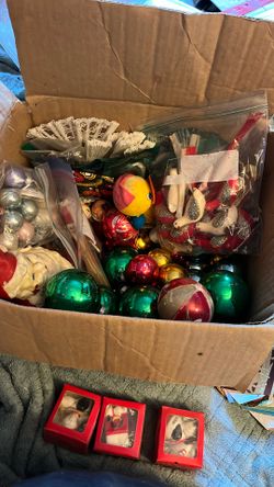 Lot Of Vintage Ornaments 