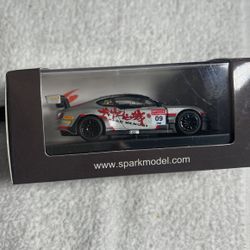 1:64 Sparky Bentley Continental GT3 Silver