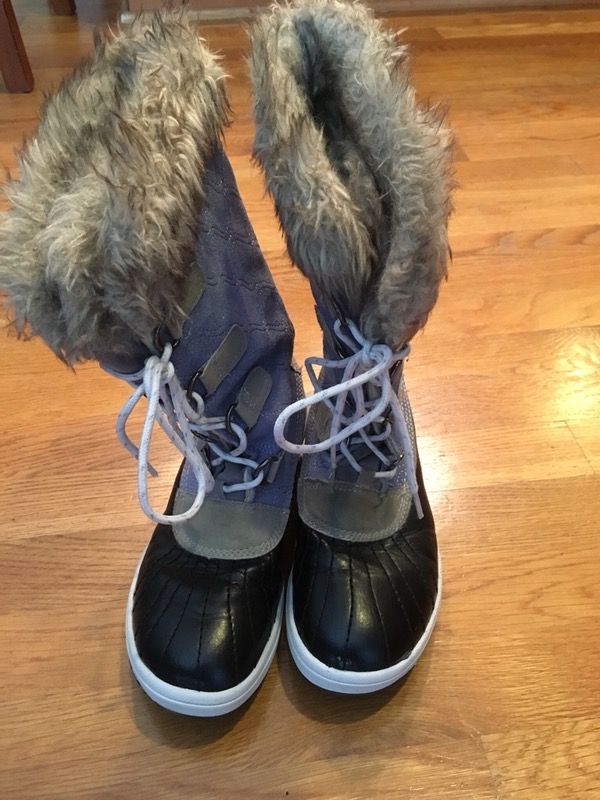 Girls snow winter boots SZ 5