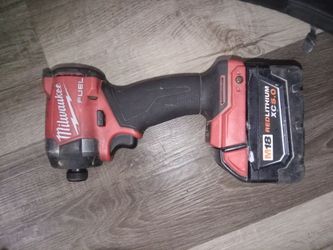 Milwaukee fuel M18 impact driver