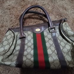 Authentic Gucci Canvas Tote. $350 Pickup In Oakdale 