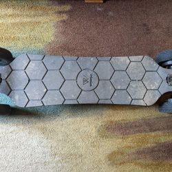 Evolve GT2 All Terrain electric Skateboard 