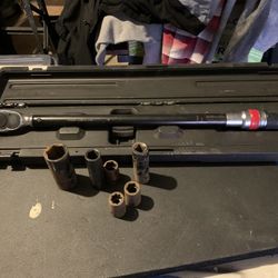 Like New $75$ Torque Wrench Used One Time  Must Go Asap