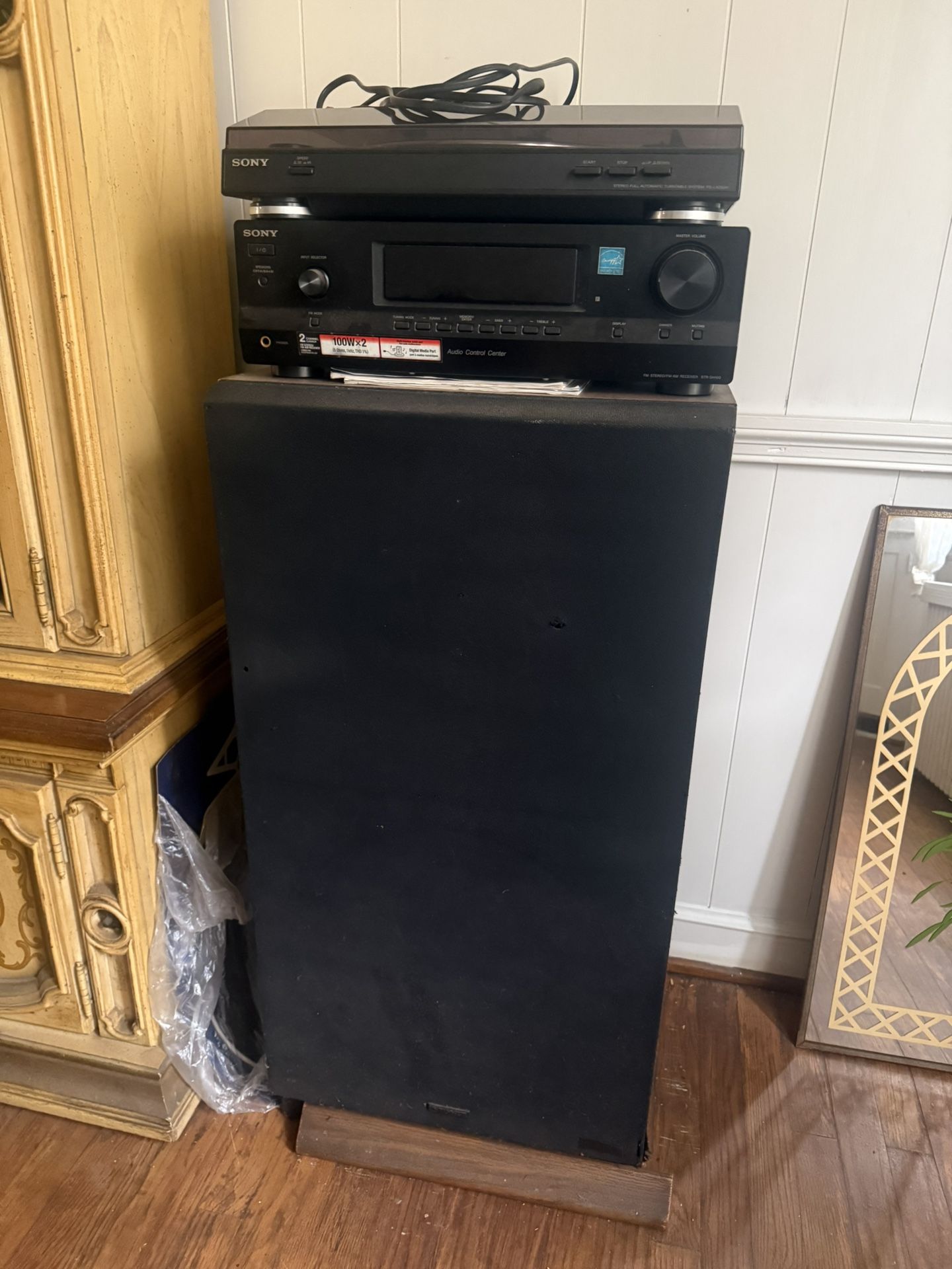 Sony Receiver. Sony Turntable and Fisher Speaker