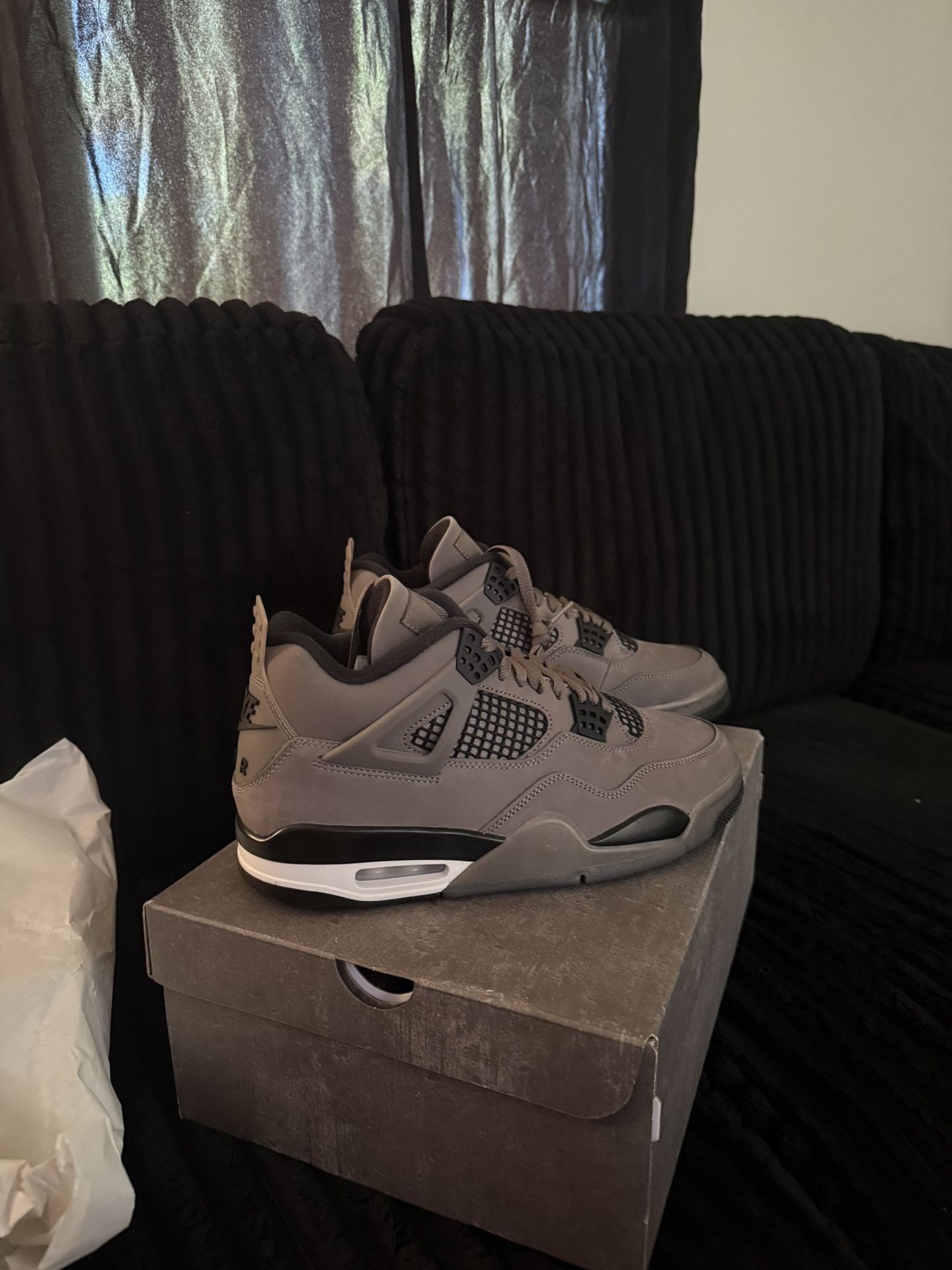 Jordan 4