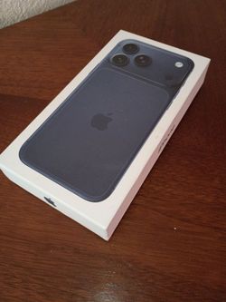 iPhone 17pro max 2tb $1,560