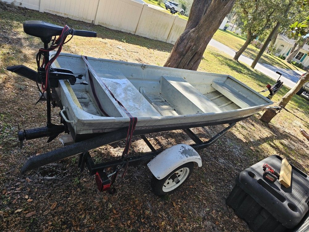 10ft john boat with trailer trolling motor & battery