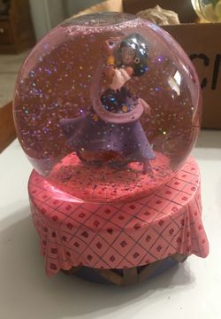 Disney esmeralda hunchback of notredame globe