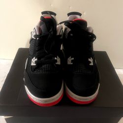 Jordan 4 RETRO