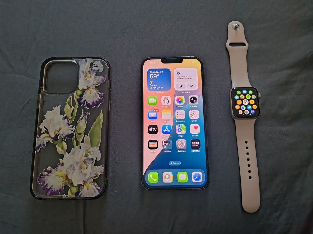 iPhone 13 Pro Max With Apple Watch