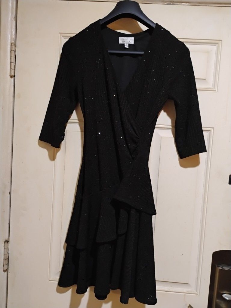 Signature By Robbie Bee Very Nice Black Metallic Glitter Dress Size Small