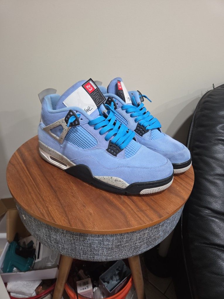 Jordan 4 University Blue