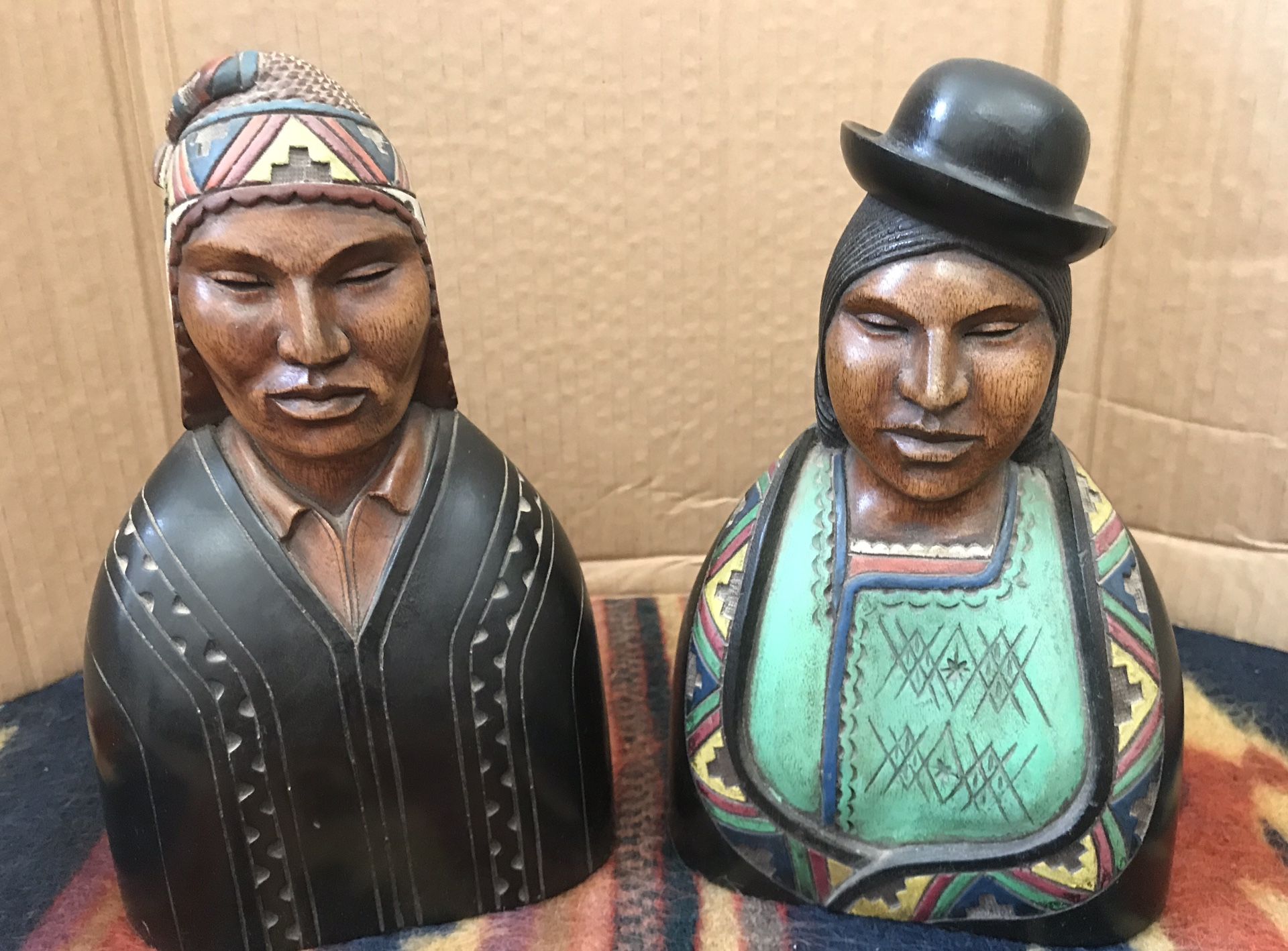 Bolivian solid wood couple by Juan Ramirez