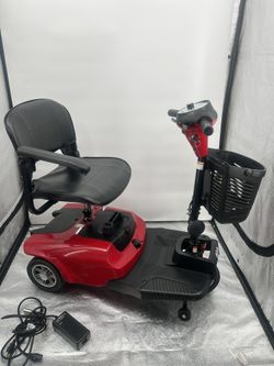 DRIVE 3-wheel mobility scooter HX5 9JP 250 Lb capacity with charger