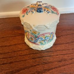 Trianon Bath Royal Palais De Versailles-tall jar with lid