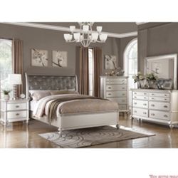 Beautiful Contemporary Queen size Complete Bedroom Set. Mattress Sold Separately 