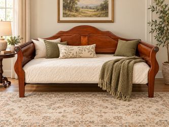 Traditional Cherry Wood Sleigh Daybed – Twin Size