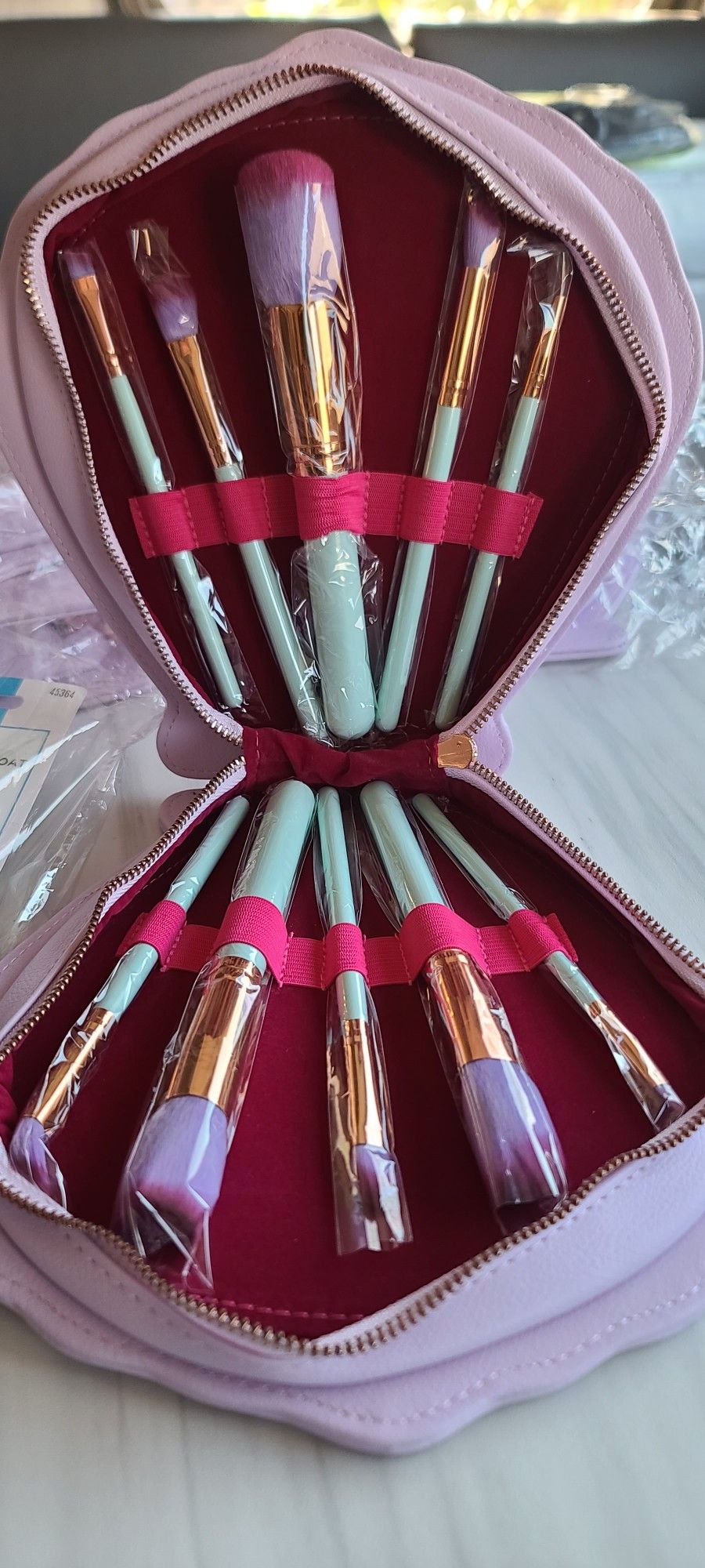 Makeup brushes