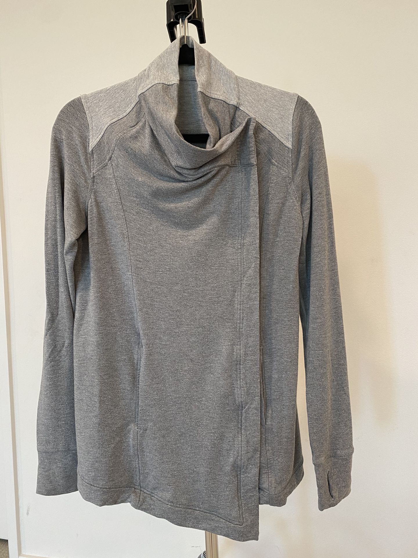 Lululemon Gray Wrap Sweater - Small