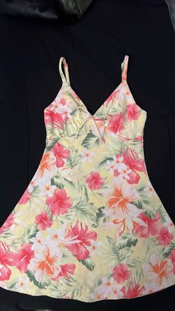 dresses/shorts