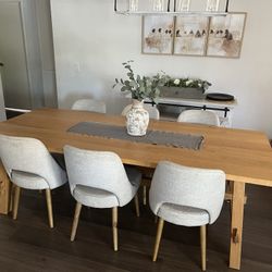 dining room table 