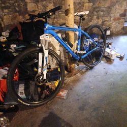 Trek Mountain Bike 19in. Super Nice Sold
