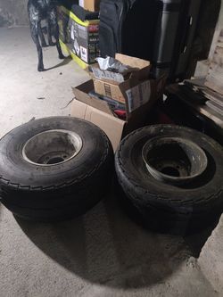 2 golf cart wheels off an ezgo