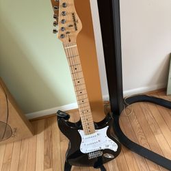 Behringer Strat-Style Electric Guitar for Beginners