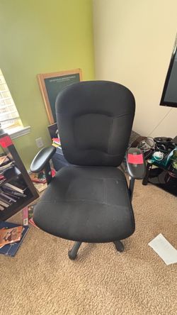 Black Adjustable Swivel Chair