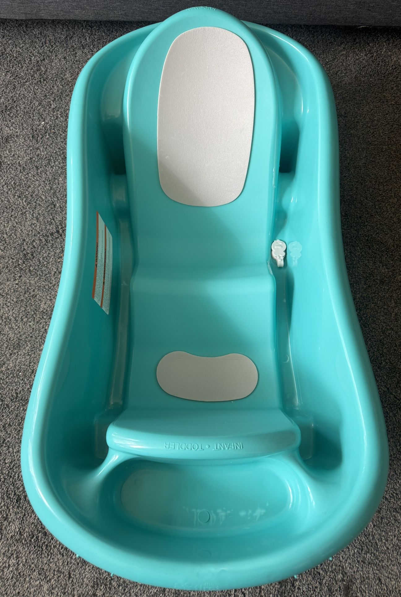 The First Years Sure Comfort Newborn Tub