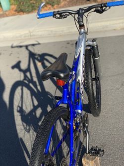 Haro Escape 8.1 24-Speed 26” Mountain Bike for Sale in Perris, CA