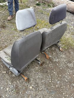 87 Nissan seats