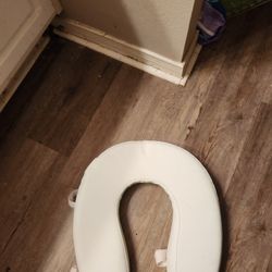 Cushion Toilet Seat 