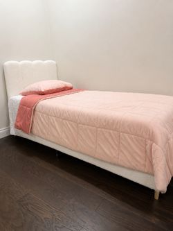 Bed twin size