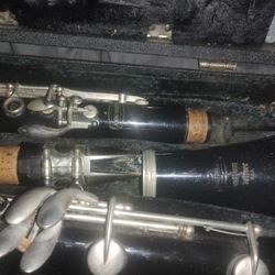 Vintage Bundy Clarinet 35 OBO 