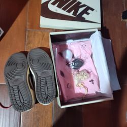 Travis Scott Jondan 1 Low Size 9  1/2