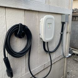 Level 2 EV Car Charger Emporia Charge Point Wall box Tesla Nema 1450 Juice Box  