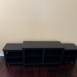 Sleek Black TV Stand - Modern Design, Like New!