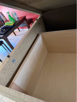 Rustic 4 Drawer Dresser – Needs Minor Repair